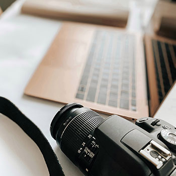 感恩父母的漫画图片,漫画描绘孝心永恒